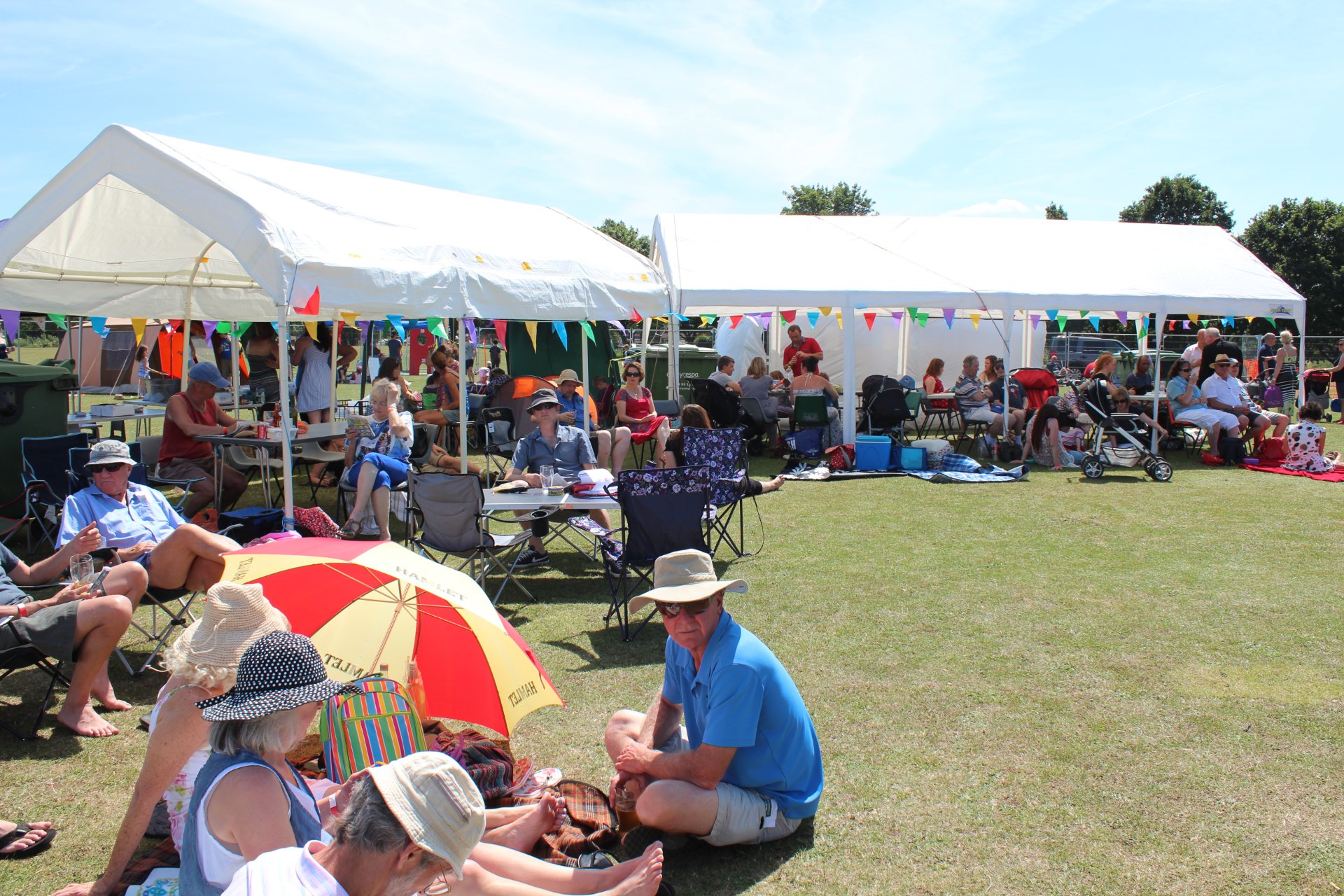 Deckchairs and gazebos